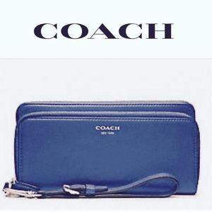 Coach Legacy leather double zip wallet wristlet